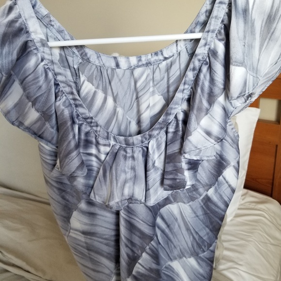 Banana Republic Small Top - Picture 4 of 5